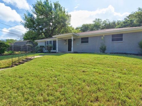 5605 Wimbleton Way, Fort Worth TX 76133-2814 exterior