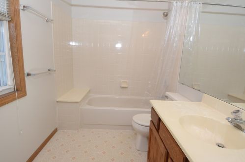 798 Burning Trl, Carol Stream IL  60188-9188 exterior