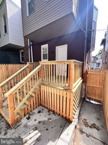 4812 10th St, Philadelphia PA 19141-3930 exterior