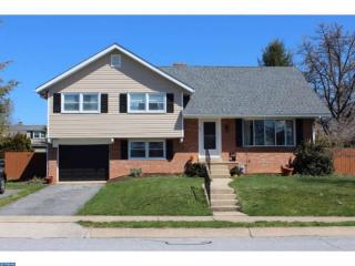 1107 Lilac Ln, Reading, PA 19609-1127