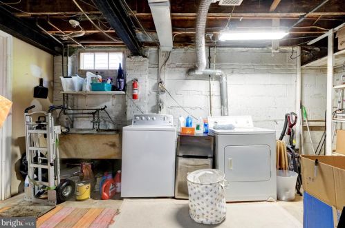 1313 Elson Ct, Silver Spring MD 20912-7027 exterior