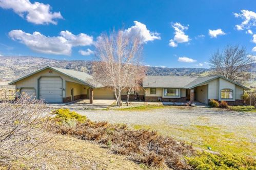 28061 Cumberland Rd, Tehachapi, CA 93561-9173