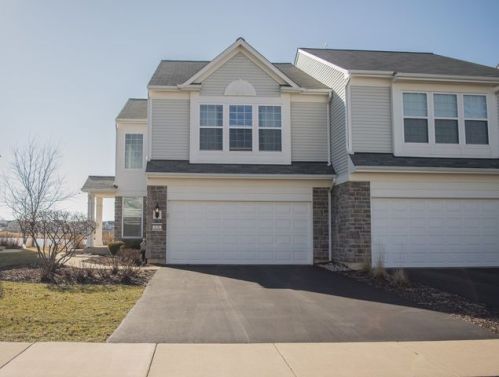 631 Hawley Dr, Oswego, IL 60543-4067