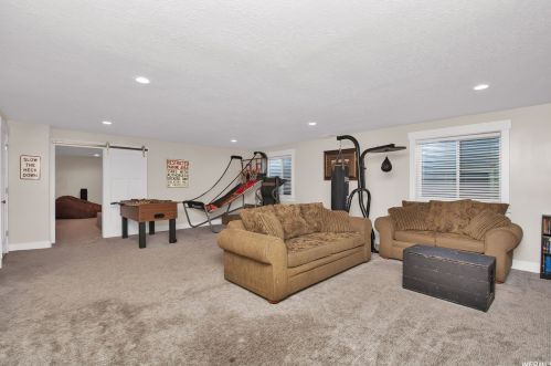 1407 Mtn Rd, Ogden UT  84404-6034 exterior