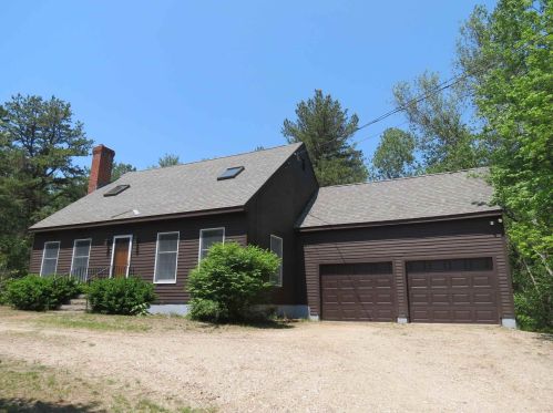 123 Fox Rd, Wakefield, NH 03872-6009