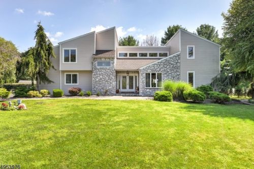 65 Colin Ct, Branchburg, NJ 08853-4002