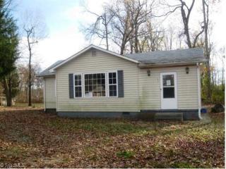 607 Eden Ter, High Point NC  27263-2613 exterior