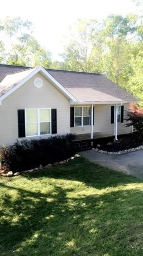 378 Cedar Springs Ln, Dahlonega, GA 30533-7807