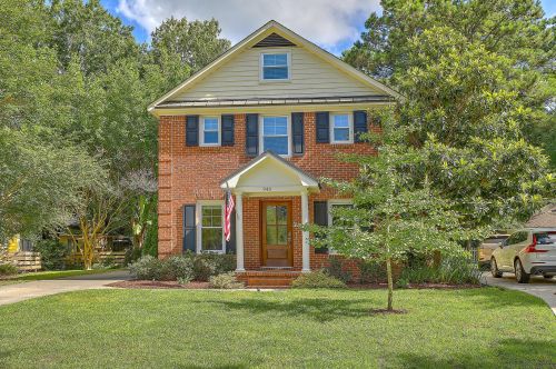 946 Governors Ct, Mount Pleasant, SC 29464-9257