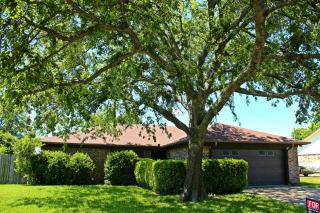 1404 Tobie Layne St, Fort Worth, TX 76126-3851