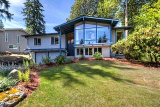 4651 152nd Pl, Bellevue, WA 98006-3215