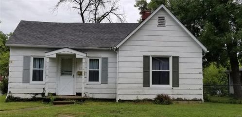 620 Kaskaskia St, Nashville, IL 62263-1026