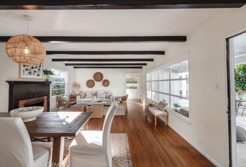 2413 Pine Ave, Manhattan Beach, CA 90266-2836