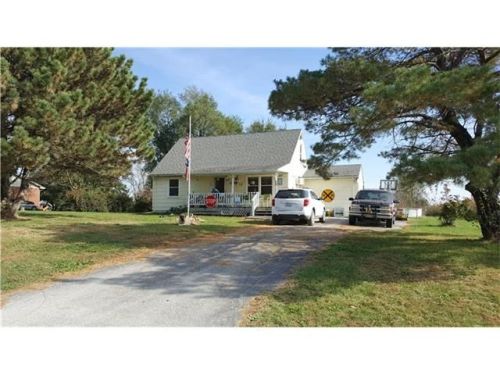 400 12th St, Breckenridge, MO 64625-9105