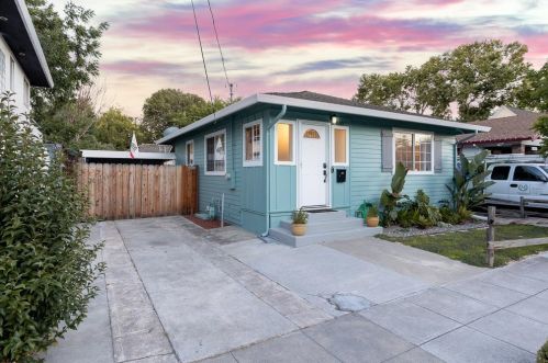 860 San Antonio St, San Jose, CA 95116-2751