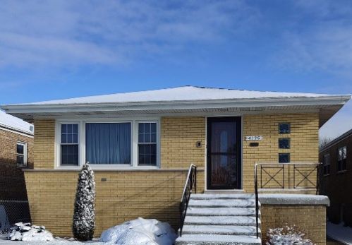 4135 Elmwood Ave, Forest View, IL 60402-4420
