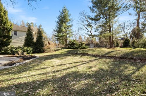 32 Snowden Ln, Princeton NJ 08540-3650 exterior