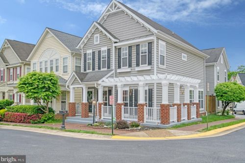 7761 Grandwind Dr, Lorton, VA 22079-4738