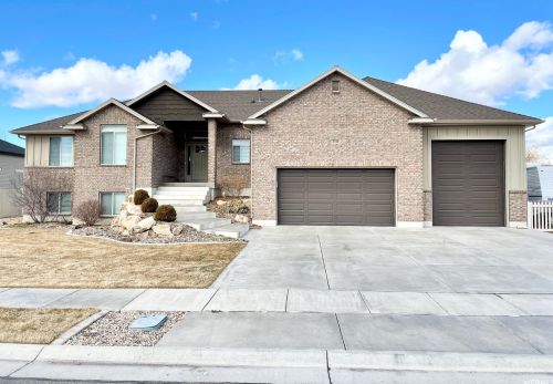 5516 5725, Hooper, UT 84315-6774