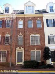 1617 Leeds Castle Dr, Vienna VA  22182-5510 exterior
