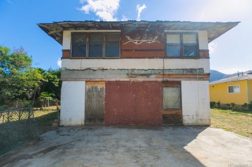 84-949 Hana St, Nanakuli, HI 96792-2274