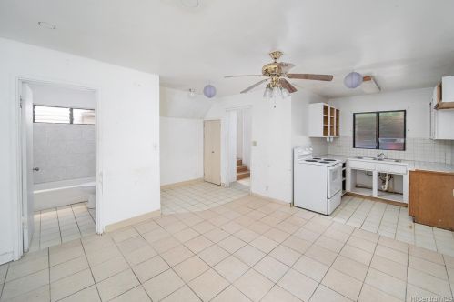 642-G Vineyard Blvd, Honolulu, HI 96817-3832