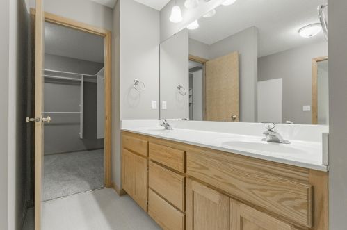 3322 Jansen Way, Saint Paul MN  55127-5126 exterior