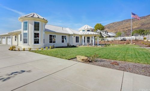 10044 Carol Dr, Yucaipa, CA 92399-3211