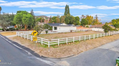 3096 Reservoir Dr, Simi Valley CA  93065-1001 exterior