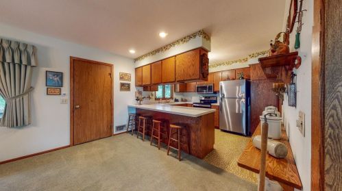 600 Burr Oak Ave, Cummingsville, MN 55923-1612