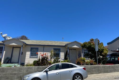 30 Miles Ln, Watsonville, CA 95076-3126