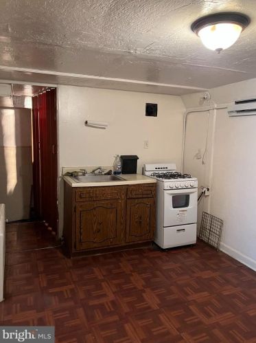 5632 12 St, Philadelphia PA 19141-4102 exterior