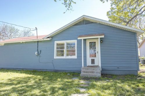 4917 Stephanie Dr, Fort Worth TX  76117-2364 exterior