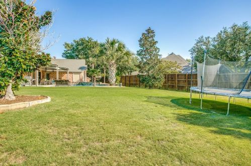 1713 Coyote Rdg, Carrollton TX 75010-3248 exterior