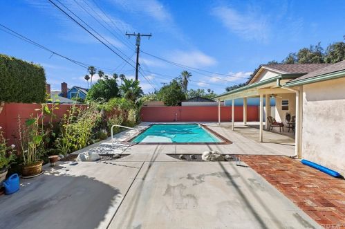 3687 Roslyn St, Riverside CA  92504-3536 exterior