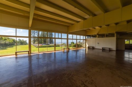 2450 Aha Aina Pl, Honolulu HI  96821-1047 exterior