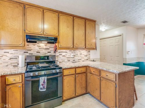 6859 Silver Maple Ct, Rex GA 30273-2359 exterior