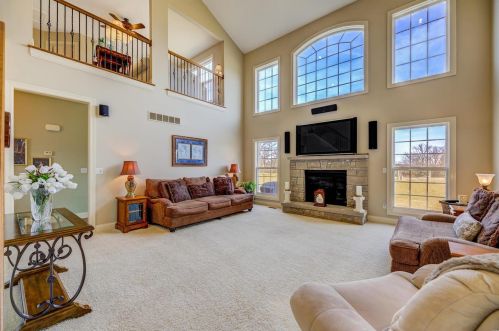 1165 Riesling Ln, Horine, MO 63070-3504