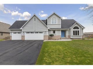 1615 Blackhawk Lake Dr, Saint Paul, MN 55122-1247