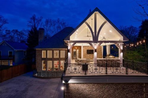 239 Beverly Rd, Atlanta GA  30309-2643 exterior