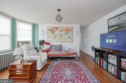 1900 9 St, Philadelphia PA 19122-0028 exterior