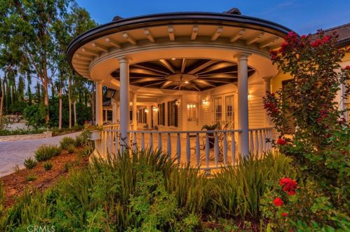 1015 Tiger Tail Dr, Riverside CA  92506-5423 exterior