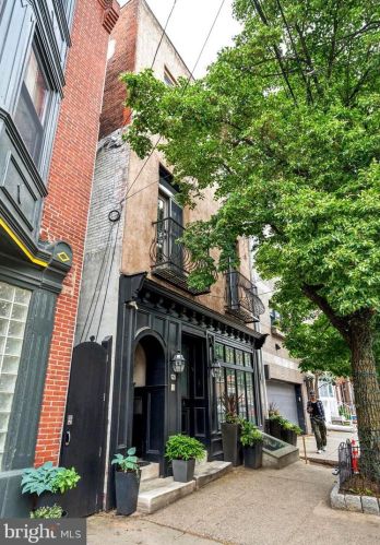 620 Fitzwater St, Philadelphia PA  19147-2939 exterior