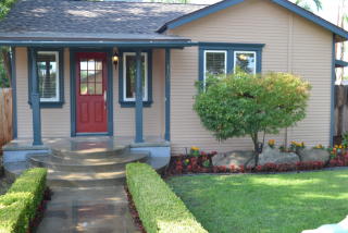 1107 Brown Ave, Fresno, CA 93705-4407