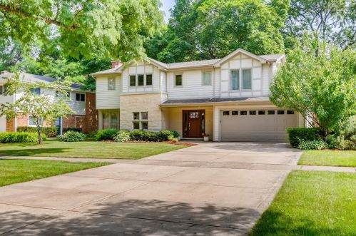 111 Lonnquist Blvd, Mount Prospect, IL 60056-3765