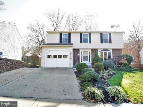 7667 Fallswood Way, Lorton, VA 22079-1730