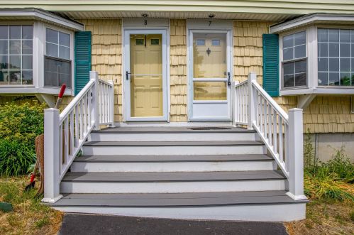 93 Western Ave, Biddeford, ME 04005-2237