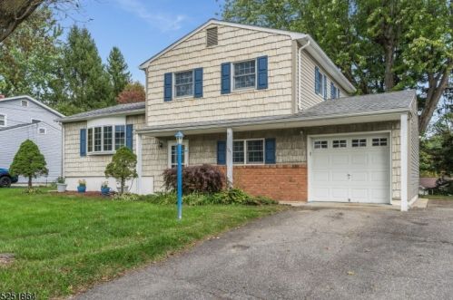 107 Pleasant View Rd, Hackettstown NJ  07840-1017 exterior