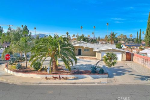 11273 Royal Palm Blvd, Riverside CA  92505-3648 exterior