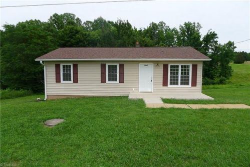 2645 Oregon Hill Rd, Ruffin, NC 27326-9392